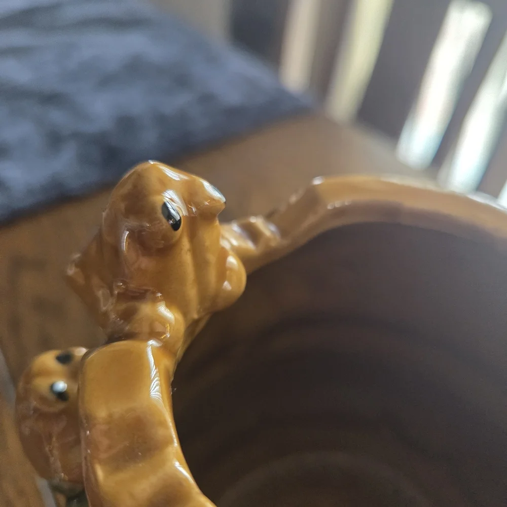 Vintage Majolica Frog & Lucky Bamboo Planter
